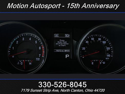 Used 2012 Jeep Grand Cherokee Overland AWD/4WD image 19