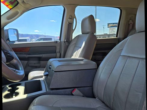 Used 2006 Dodge Ram 2500 Truck SLT AWD/4WD image 8