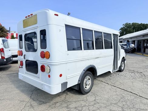 Used 2014 Chevrolet Express 3500 w/ School Bus Package RWD image 4