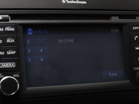 Used 2016 Nissan Frontier PRO-4X AWD/4WD image 10