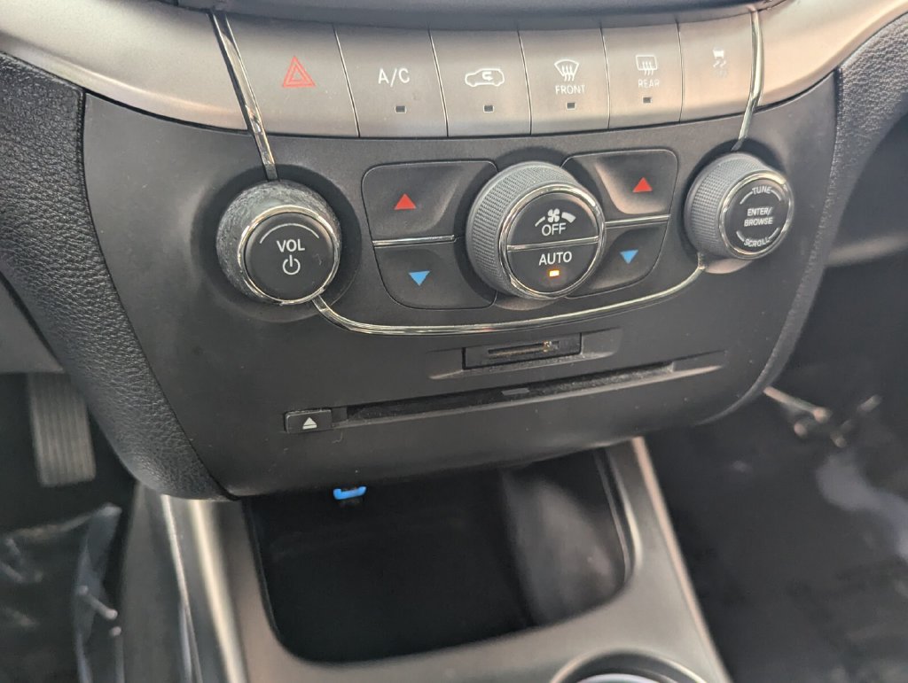Used 2020 Dodge Journey Crossroad FWD image 20