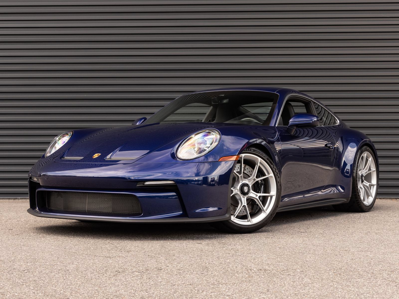 Certified 2022 Porsche 911 GT3 RWD image 1