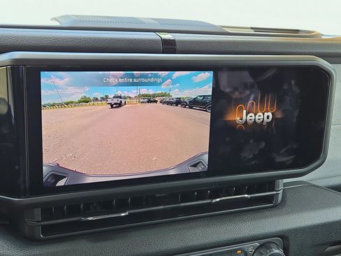 New 2025 Jeep Gladiator Sport image 26