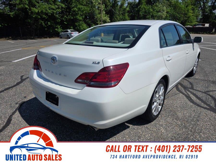 Used 2008 Toyota Avalon Touring FWD image 5