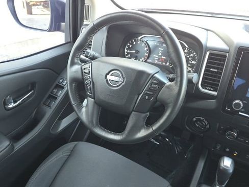 Used 2024 Nissan Frontier SV w/ Technology Package image 26