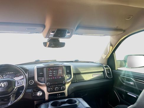 Used 2019 RAM 1500 Laramie AWD/4WD image 21