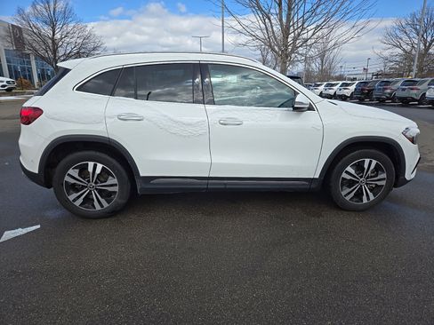 Used 2025 Mercedes-Benz GLA 250 4MATIC image 6