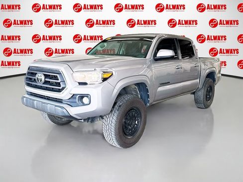 Used 2020 Toyota Tacoma SR5 RWD image 1