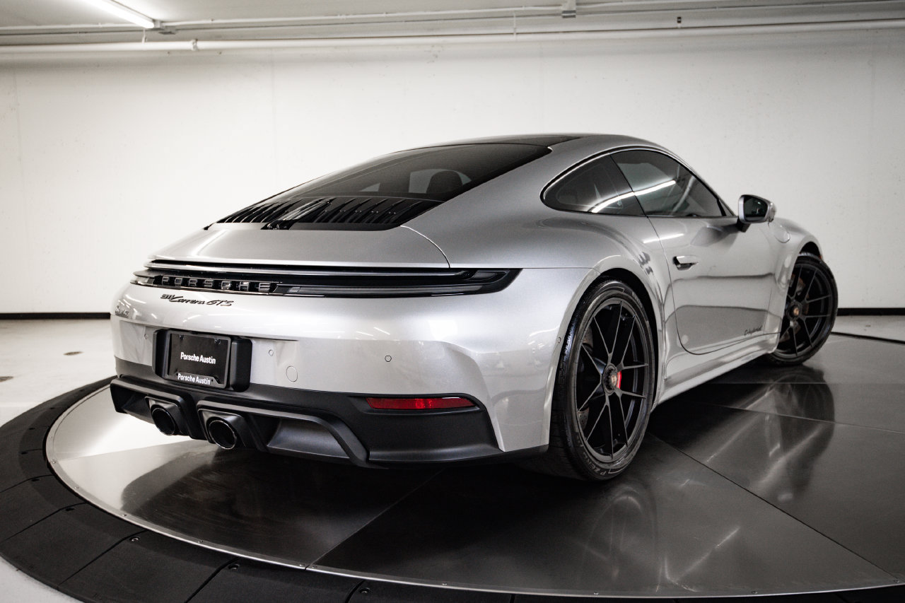 Certified 2025 Porsche 911 Carrera GTS RWD image 7