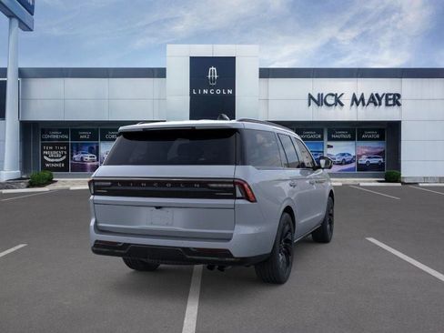 New 2025 Lincoln Navigator Reserve w/ Jet Appearance Package image 8