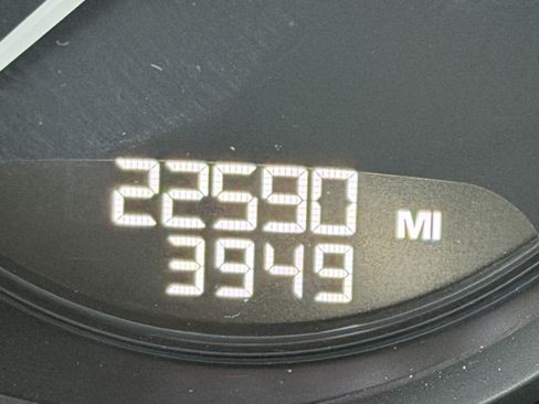 Used 2022 Porsche Macan image 24