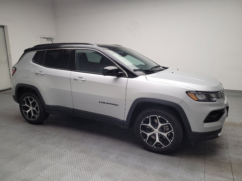 Used 2024 Jeep Compass Limited AWD/4WD image 11