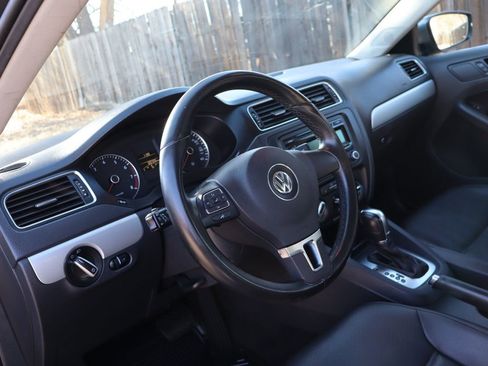 Used 2013 Volkswagen Jetta SE image 15