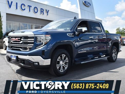 Used 2023 GMC Sierra 1500 SLT w/ SLT Convenience Package AWD/4WD image 1
