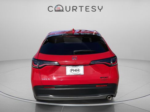 Used 2023 Honda HR-V Sport image 6