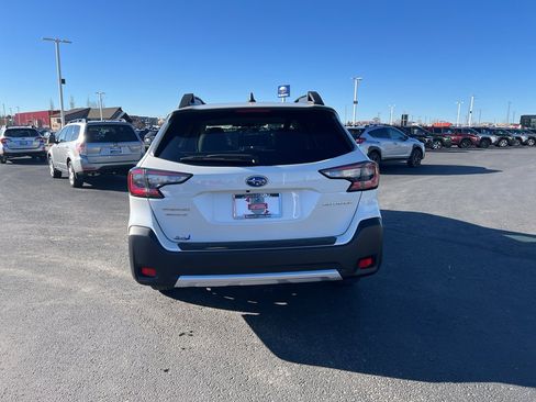 Certified 2025 Subaru Outback Limited image 8