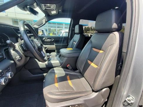 Used 2023 GMC Sierra 1500 AT4 w/ AT4 Premium Package AWD/4WD image 18
