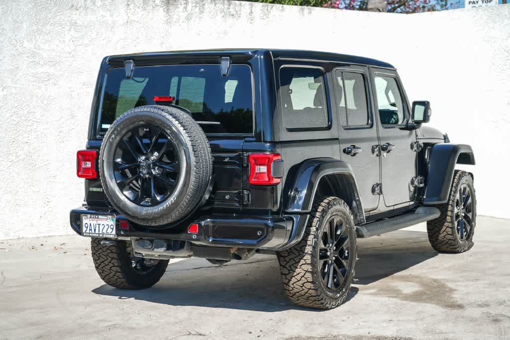 Used 2022 Jeep Wrangler Unlimited Sahara AWD/4WD image 4