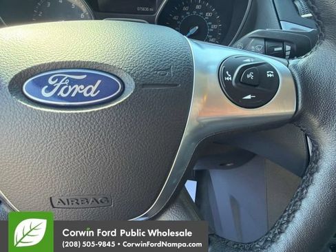 Used 2014 Ford Focus Titanium FWD image 18