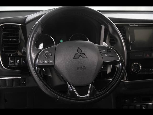 Used 2017 Mitsubishi Outlander GT AWD/4WD image 7