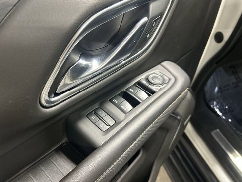 Certified 2021 GMC Yukon SLT w/ SLT Luxury Plus Package image 25