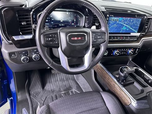 Used 2022 GMC Sierra 1500 Elevation image 21