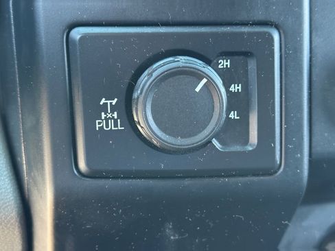 Used 2017 Ford F150 XL w/ Equipment Group 101A Mid AWD/4WD image 25