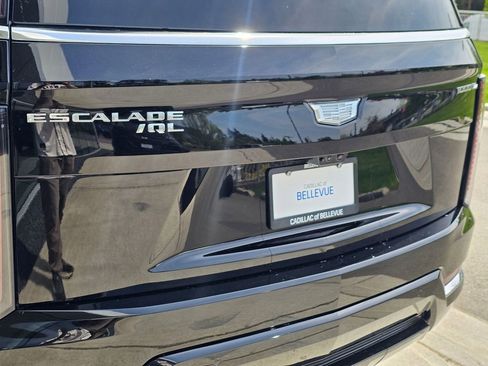 New 2026 Cadillac Escalade IQL Luxury AWD/4WD image 15
