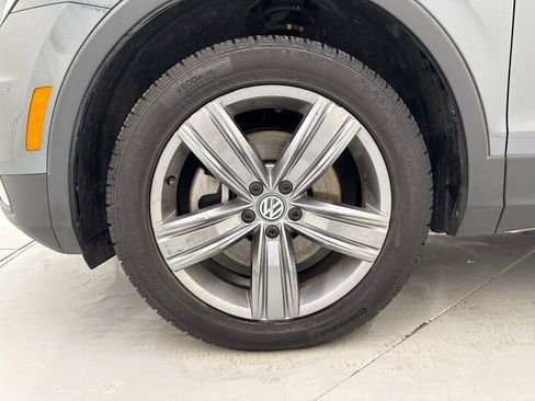 Used 2021 Volkswagen Tiguan SEL w/ 3-Row Tiguan MDO Package image 9
