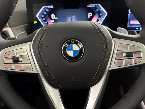 Used 2026 BMW X7 xDrive40i w/ Premium Package image 17