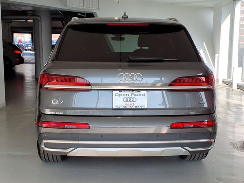 Used 2023 Audi Q7 2.0T Premium w/ Convenience Package AWD/4WD image 5