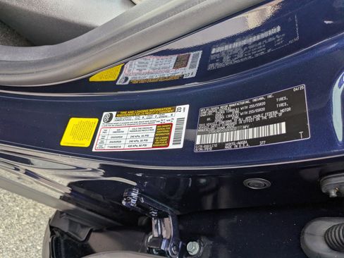 Used 2025 Toyota Grand Highlander AWD Hybrid image 38