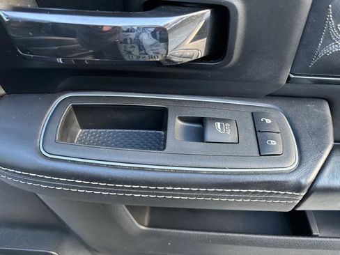 Used 2024 RAM 2500 Limited image 32