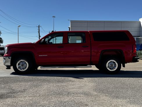 Used 2018 GMC Sierra 1500 2WD Crew Cab w/ Sierra Convenience Package image 8