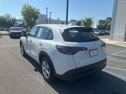 Certified 2023 Honda HR-V LX image 6