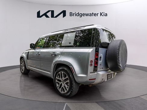 Used 2022 Land Rover Defender 110 XS Edition AWD/4WD image 4