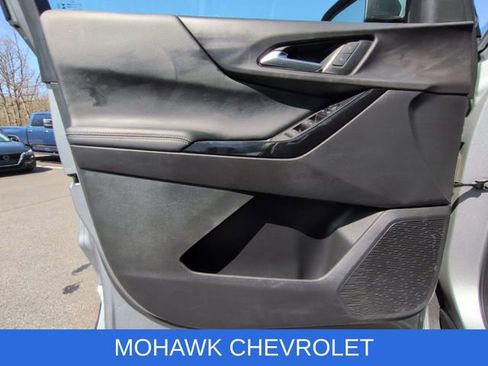 Used 2025 Chevrolet Equinox LT AWD/4WD image 23