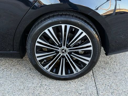 Used 2023 Mercedes-Benz CLA 250 image 17