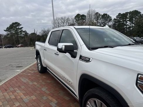 Used 2021 GMC Sierra 1500 Denali w/ Denali Ultimate Package image 18