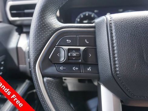 Used 2025 Toyota 4Runner TRD Off-Road Premium AWD/4WD image 4