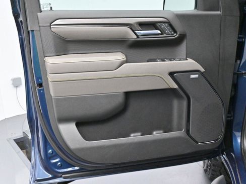 Used 2023 Chevrolet Silverado 1500 ZR2 w/ Technology Package image 10