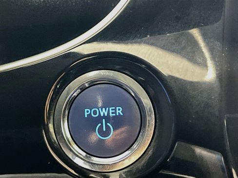 Used 2022 Toyota Prius LE FWD image 22