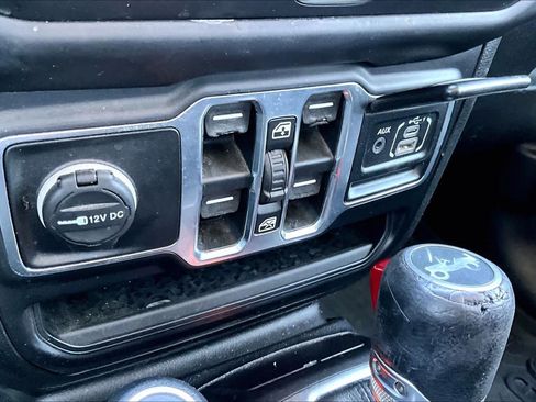 Used 2019 Jeep Wrangler Unlimited Sport S AWD/4WD image 36