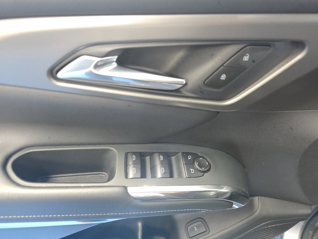 Certified 2026 Chevrolet Traverse LT FWD image 17