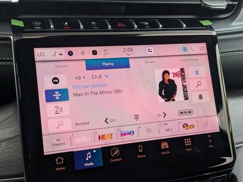 New 2025 Jeep Grand Cherokee Limited image 21