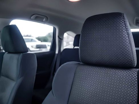 Used 2016 Honda CR-V LX image 13