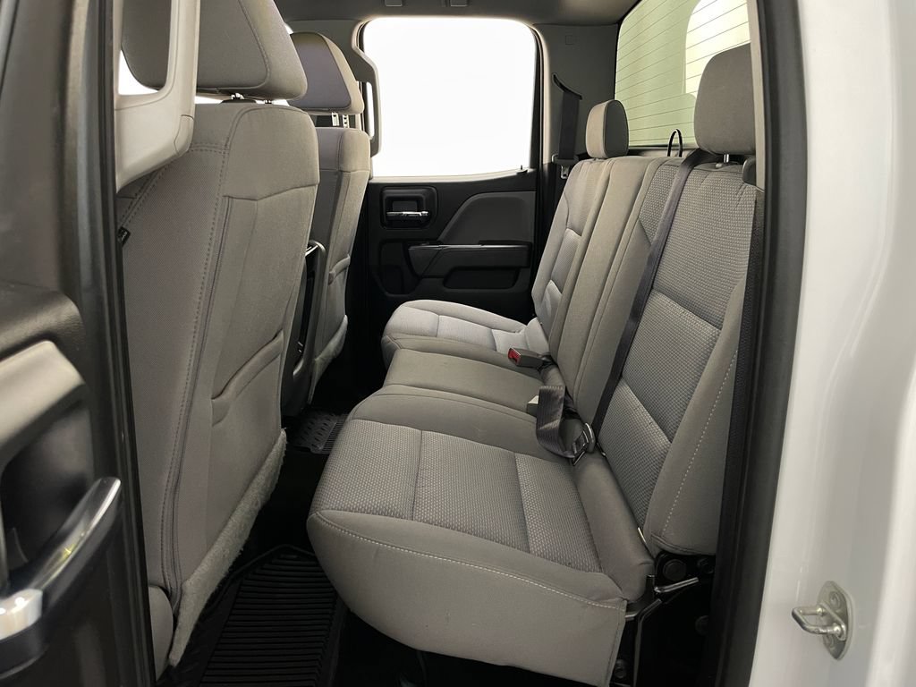 Used 2017 Chevrolet Silverado 1500 Custom w/ Custom Convenience Package AWD/4WD image 6