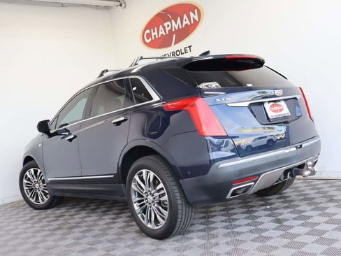 Used 2017 Cadillac XT5 Platinum w/ Driver Assist Package image 4
