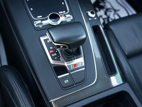 Used 2018 Audi SQ5 Premium Plus image 31