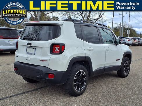 Used 2023 Jeep Renegade Trailhawk AWD/4WD image 5
